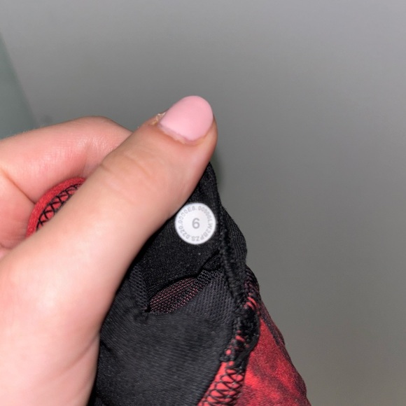 Lululemon Flow Y Bra - Picture 4 of 4